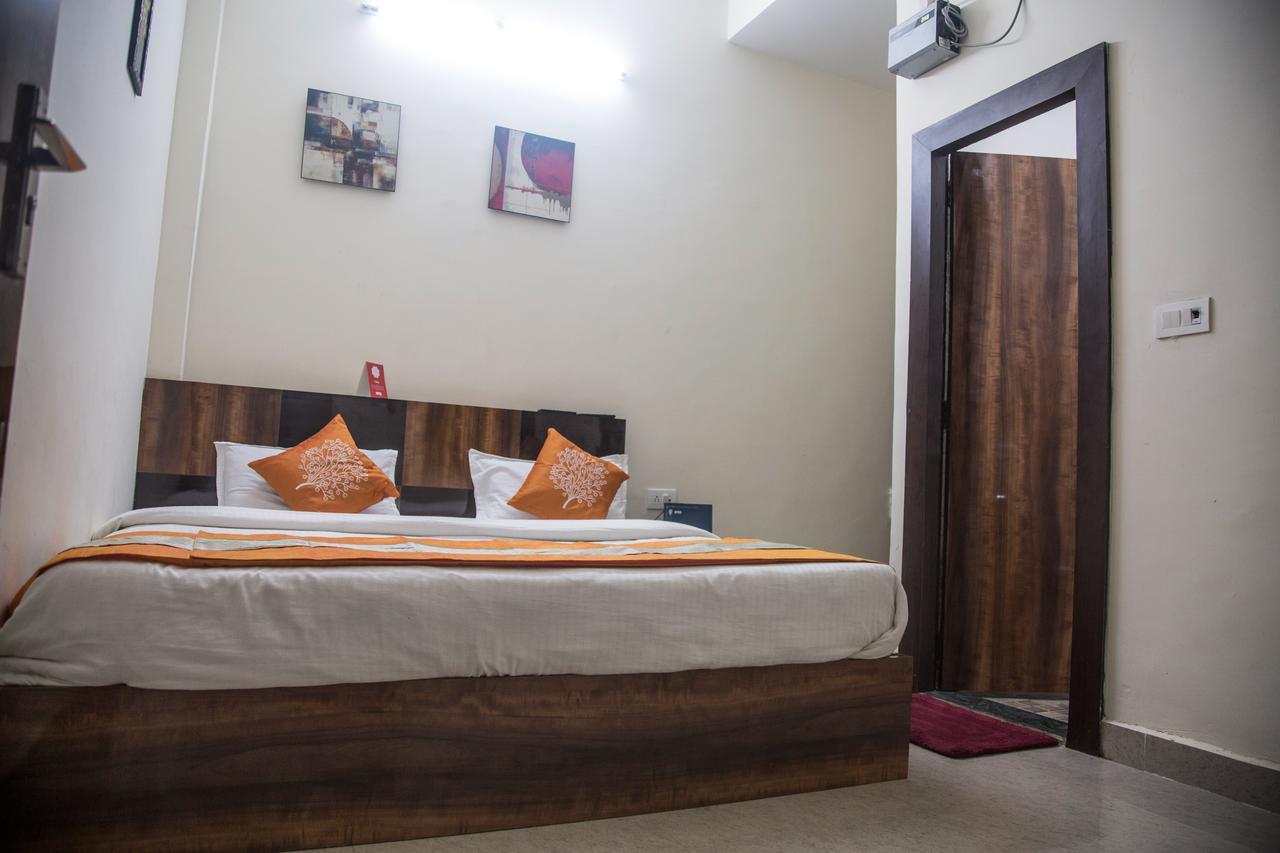Oyo 9123 Baghban Residency Hotel Gwalior Eksteriør billede