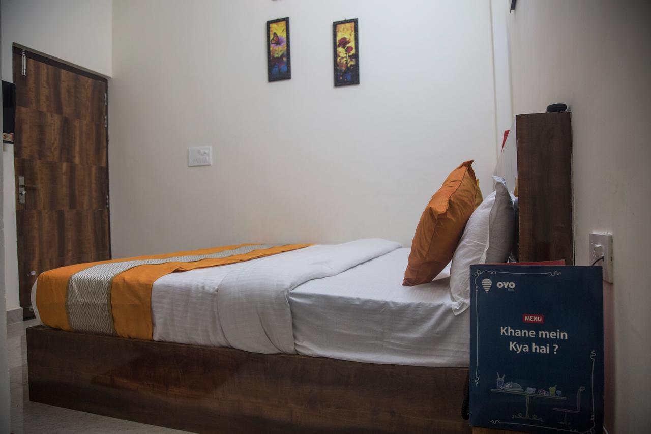 Oyo 9123 Baghban Residency Hotel Gwalior Eksteriør billede