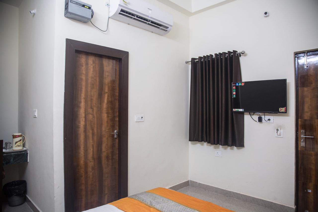 Oyo 9123 Baghban Residency Hotel Gwalior Eksteriør billede